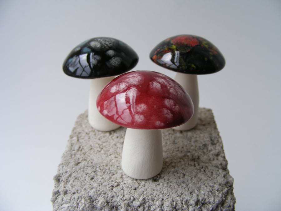 Set of 3 miniature mushrooms (1)