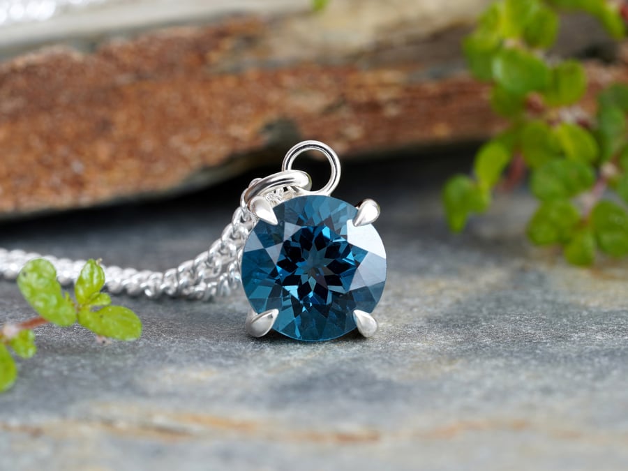 9mm Large Topaz Necklace in Sterling Silver