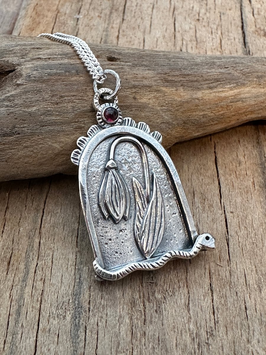 Silver Snowdrop Pendant with Garnet