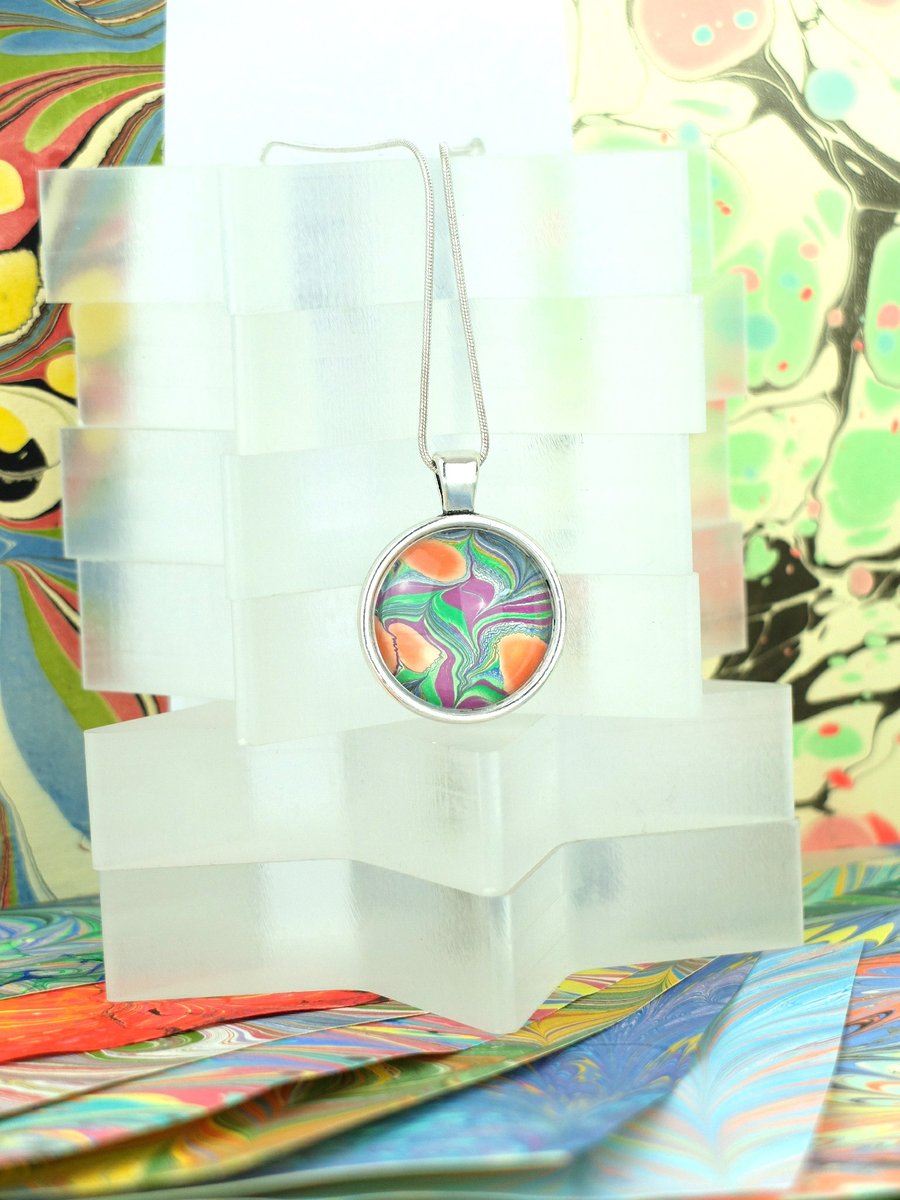 Eye-catching antiqued Chevron pattern marbled paper cabochon pendant