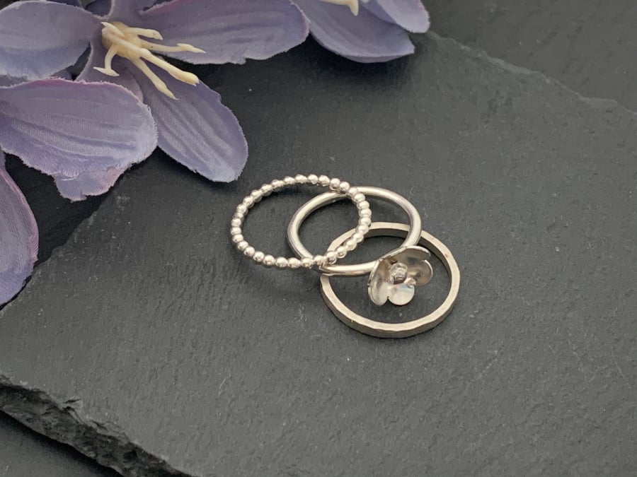 Sterling silver flower ring - Set of 3 stacking rings