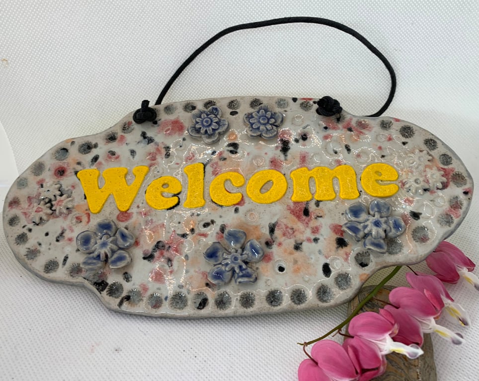WELCOME sign - lovely decorative sign to welcome everyone