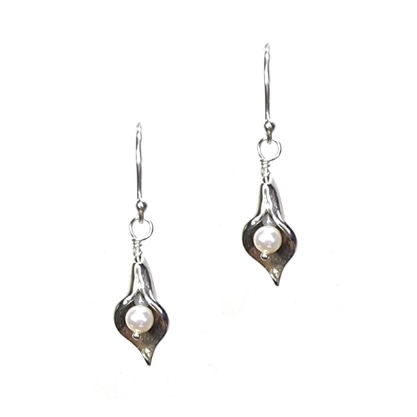 Silver Arum Lily flower drop earrings with pearls - small