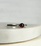 Garnet single stone ring - Image 2