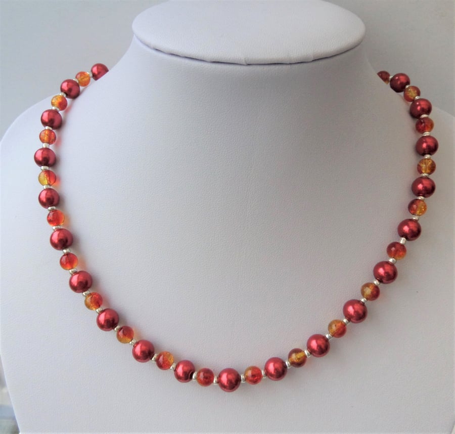 Red pearl and red-yellow crackle bead necklace