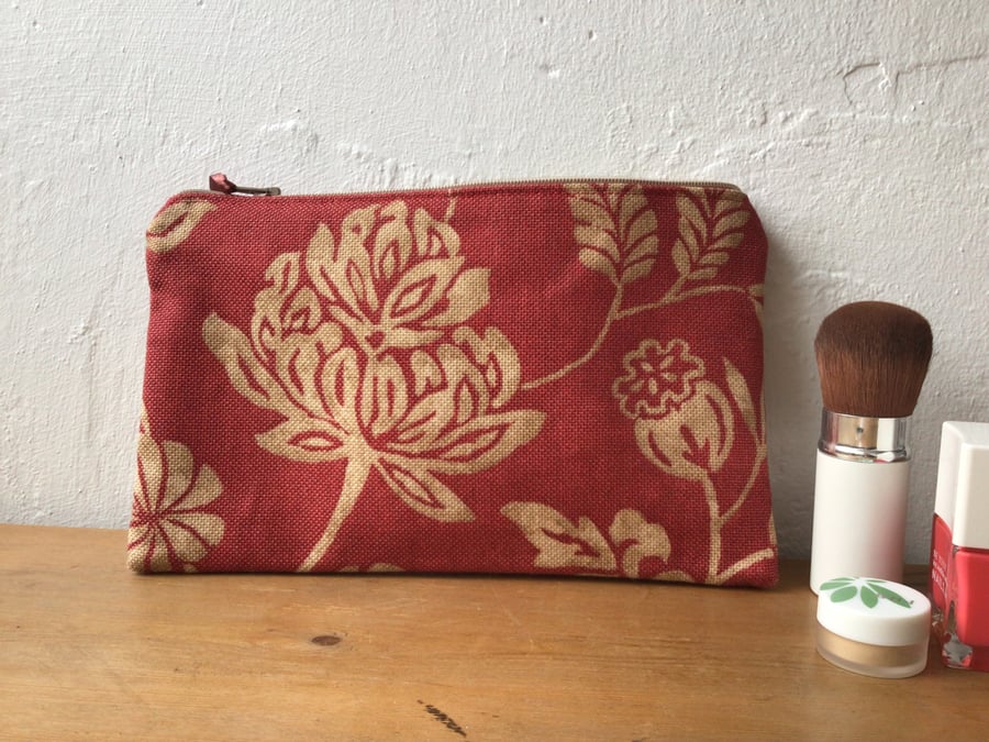 Rustic Floral Makeup Pouch 