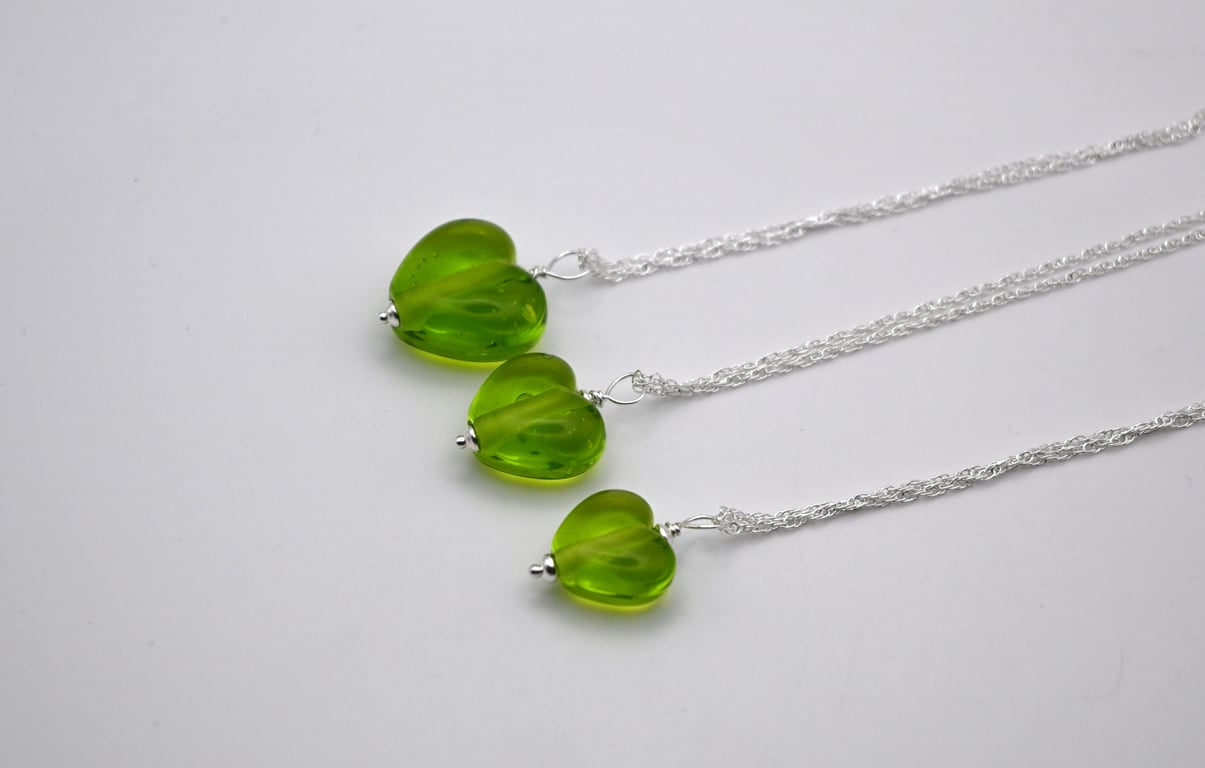 green glass heart pendant necklace