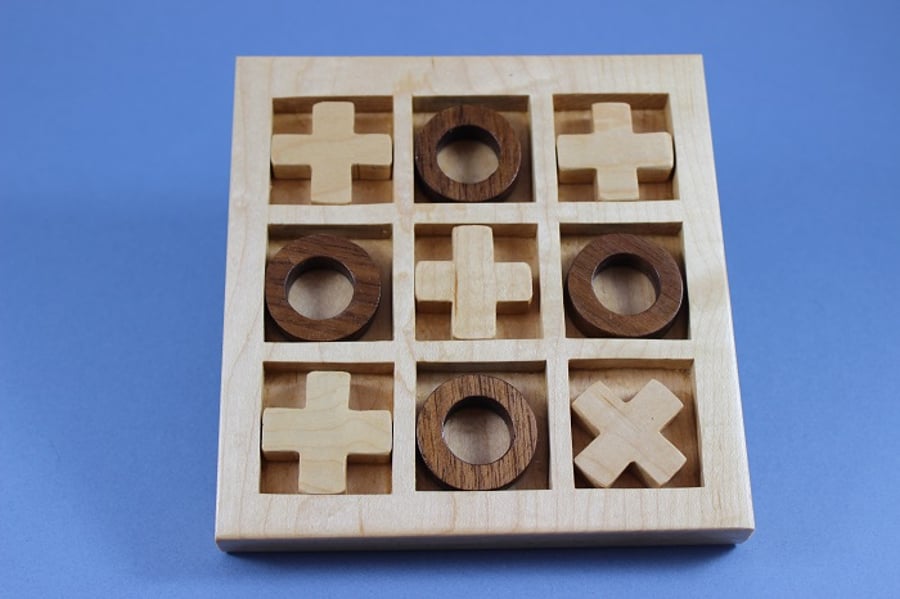 Maple Tic Tac Toe (WDI31)