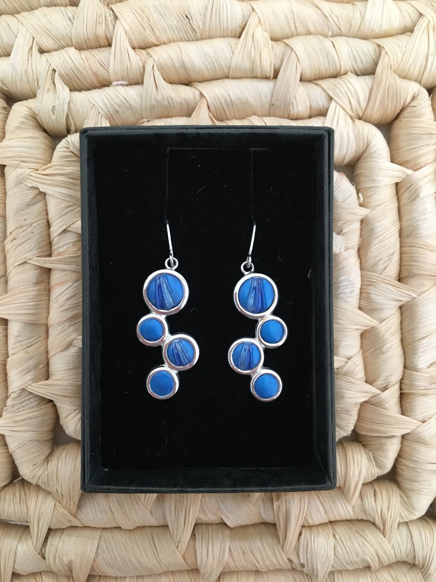 4 Drop Earrings in Bold Blue