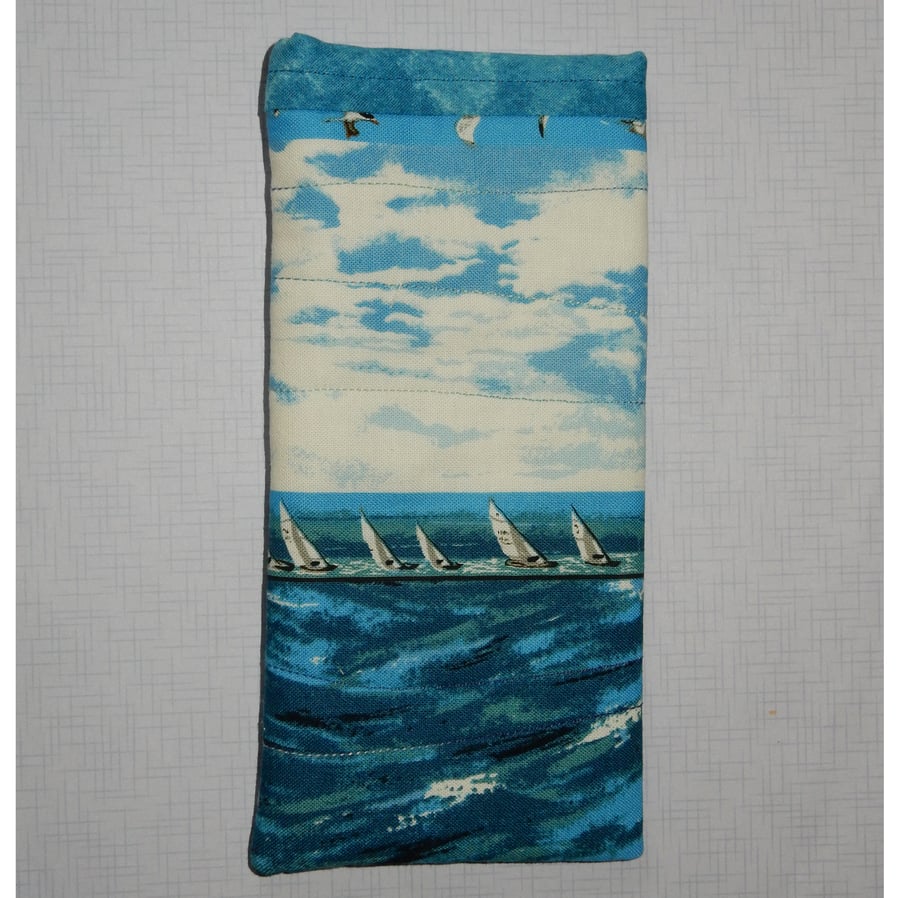 Glasses case - Yacht race