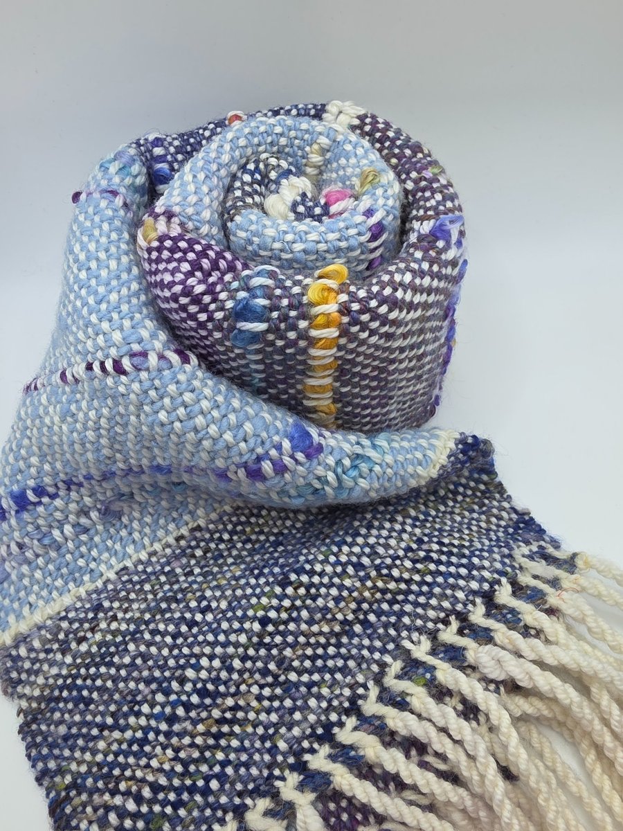 Fully textured woven scarf