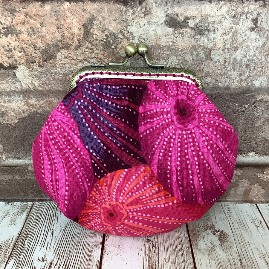 Sea urchin shells frame coin purse with kiss clasp