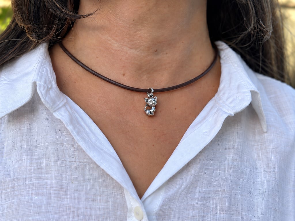 Women's leather necklace, Cat pendant, Minimalist necklace