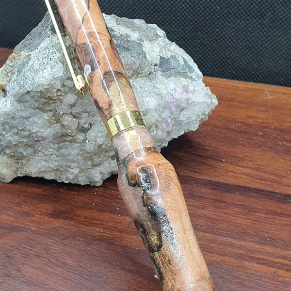 wood and resin click pen