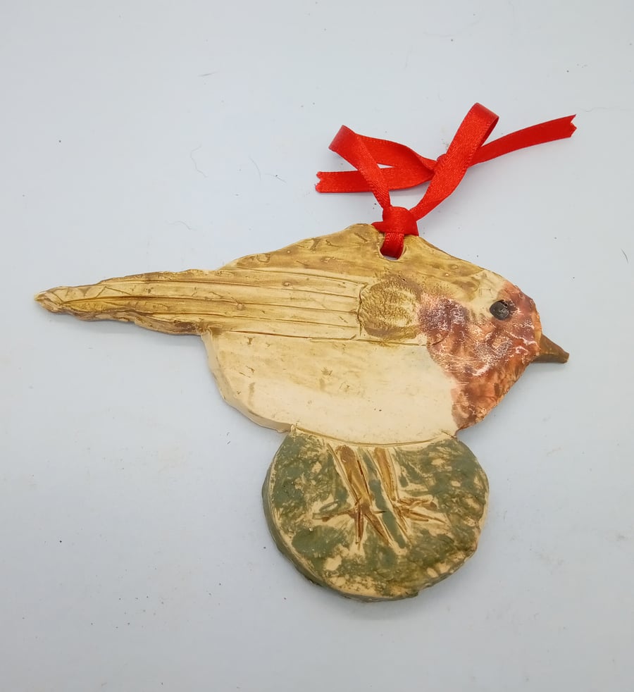 Clay Hanging Robin on grass