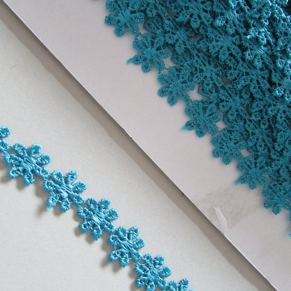 Teal Daisy Venise Guipure Lace sold by the metre
