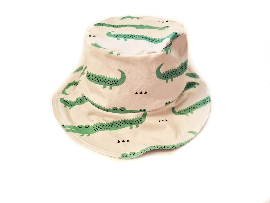 Baby and children's bucket hat, creocodiles
