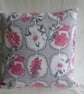 Grey and pink floral 1960s fabric cushion cover - Image 1