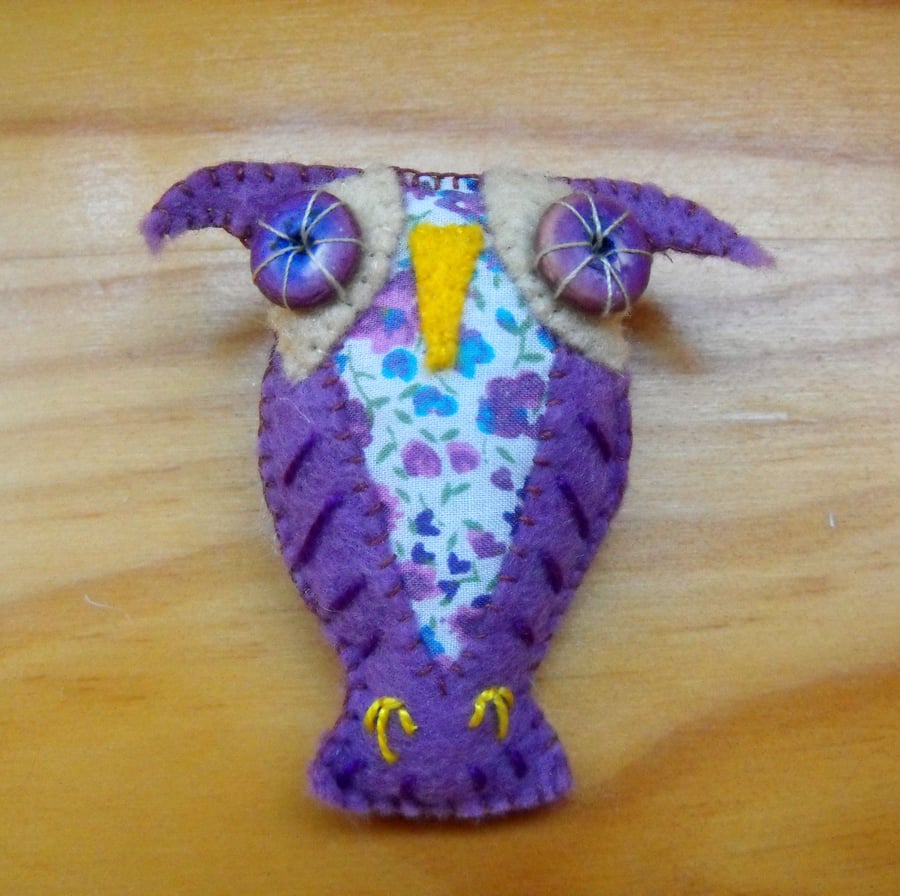 Felt Owl Brooch