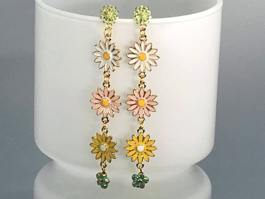 DAISY CHAIN EARRINGS enamel cute flower drop earrings cool pretty spring