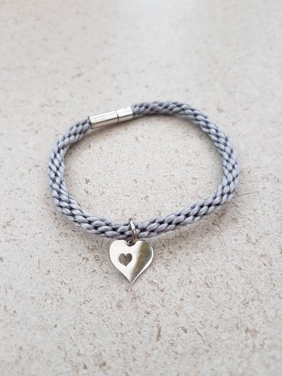 Silver Heart Bracelet, Gift for Mum, Girlfriend gift, Love heart charm