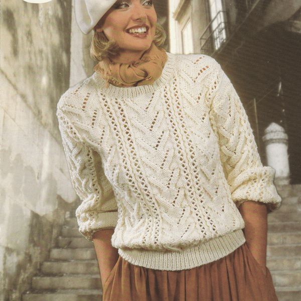 VINTAGE KNITTING PATTERN Ladies Aran Lace Sweater