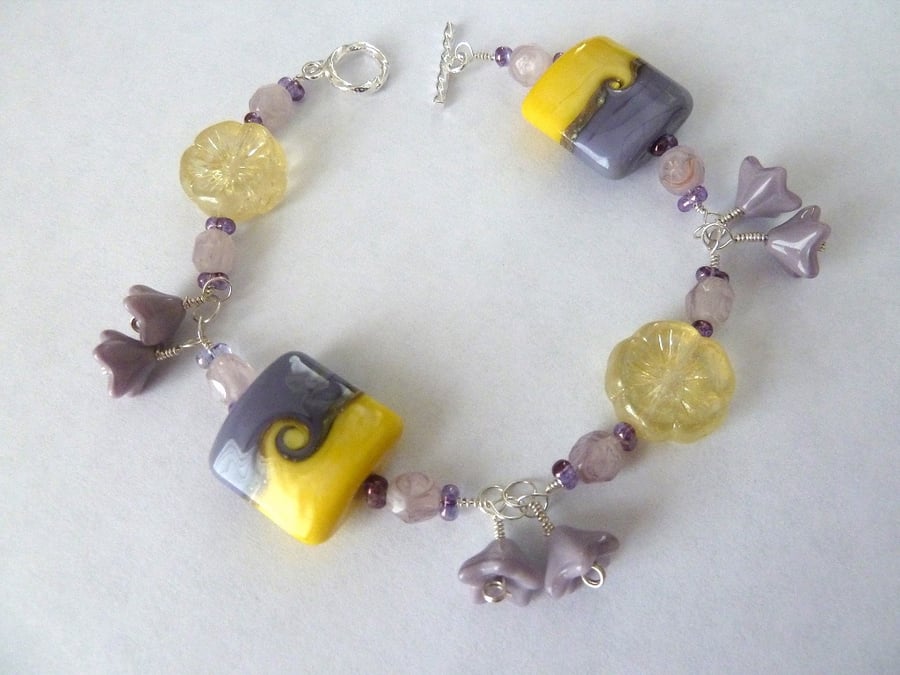 sterling silver lilac and lemon lampwork bracelet