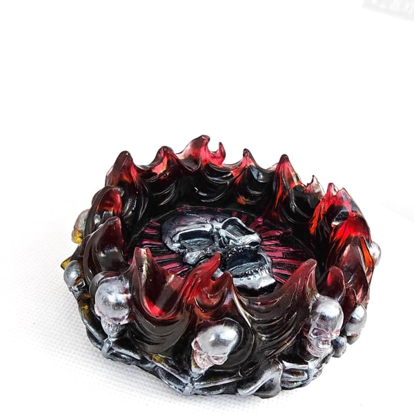 Gothic Skull Ashtray: Handmade Resin Flame Tray, Witchy Decor