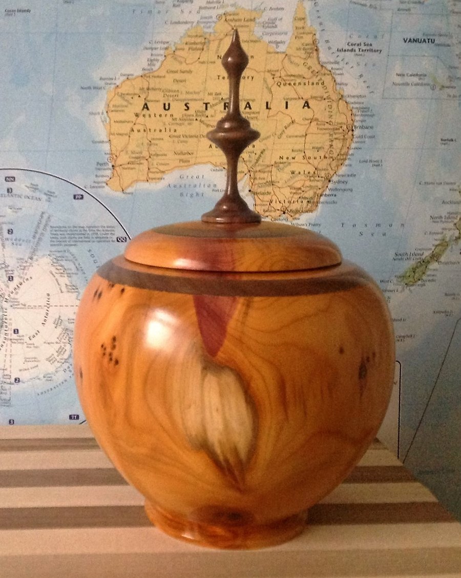 Yew Hollow Form Urn with Walnut finial 