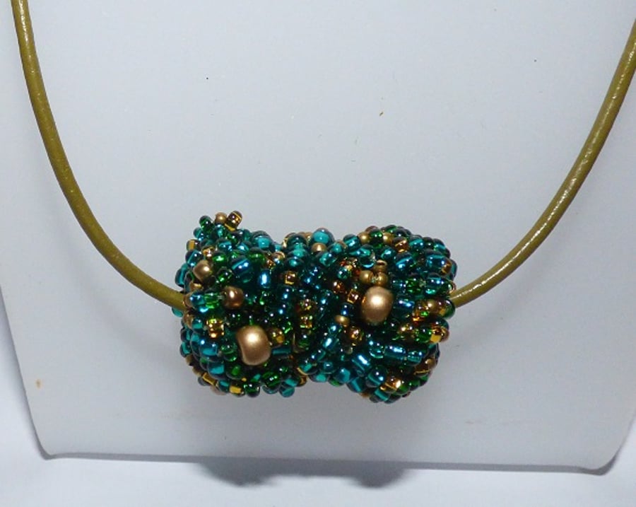 Green and gold seed bead necklace