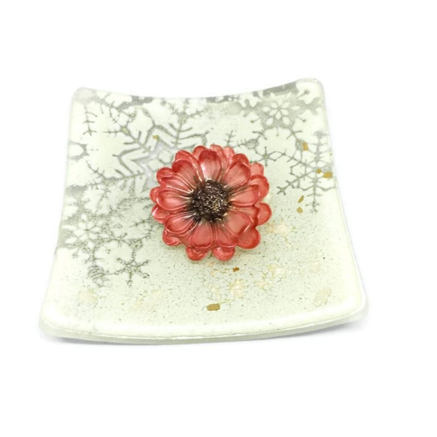 Poppy handpainted resin brooch.