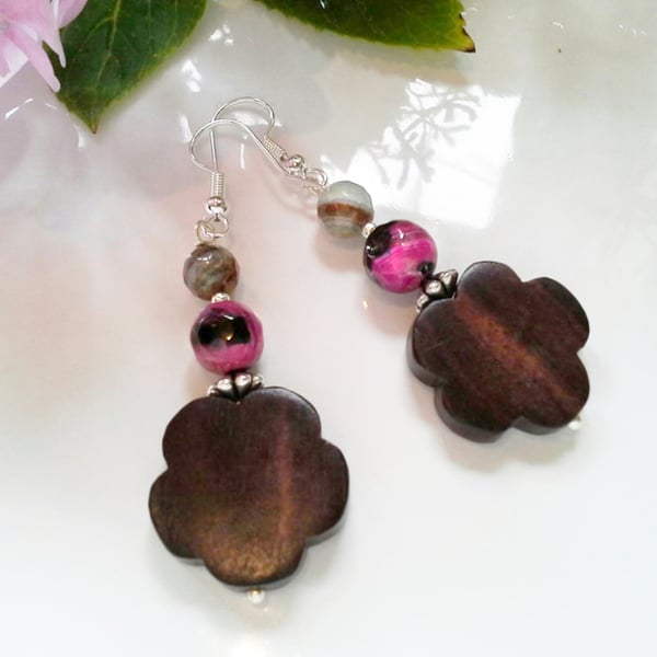 Faceted Agate & Carved Flower Wood Silver Plated Earrings