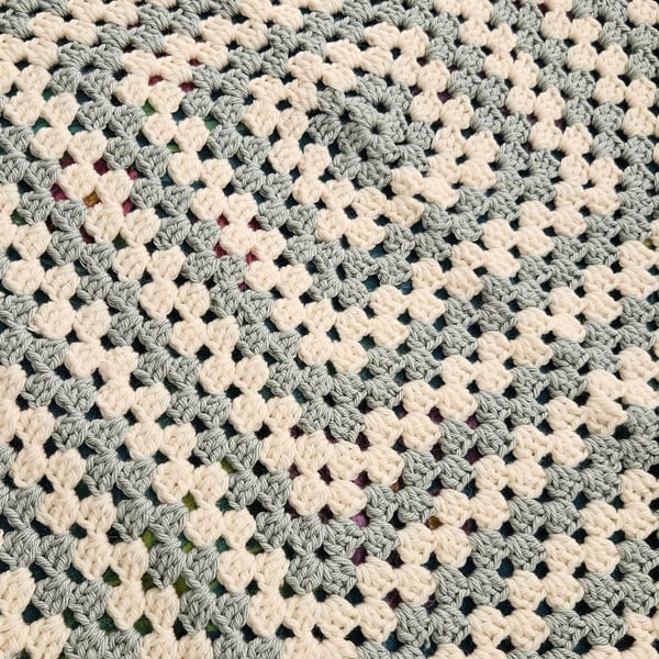 Giant Grannie Square Lap Blanket in Cream and GreyGreen