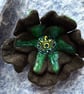 Felted black flower brooch. - Image 3