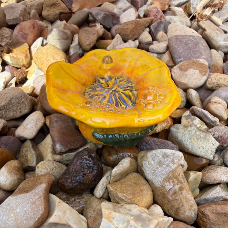 Ceramic flower water feeder for insects, bees and butterflies 