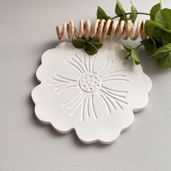 White Flower-Shaped Coaster - Handmade Decorative Plate 
