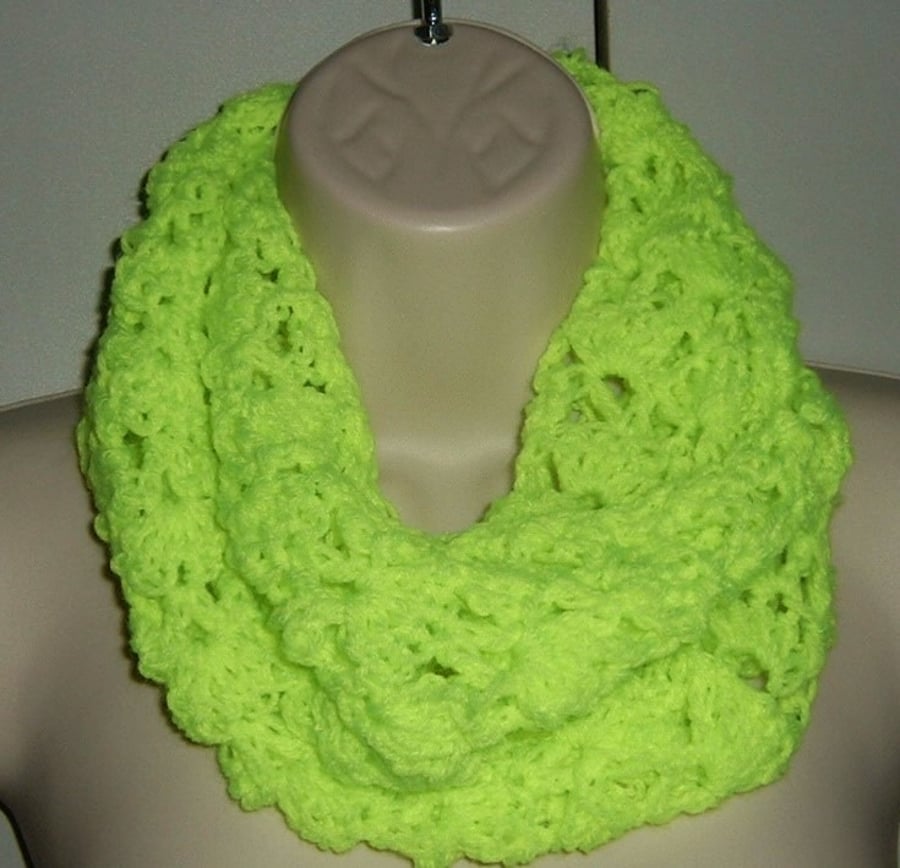 CHILD's fluorescent bright infinity scarf (ref 600114)