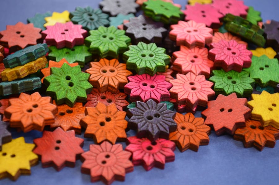 Colourful Wooden Star Flower Buttons Floral Mixed 10pk Flowers 20x20mm (STF1)