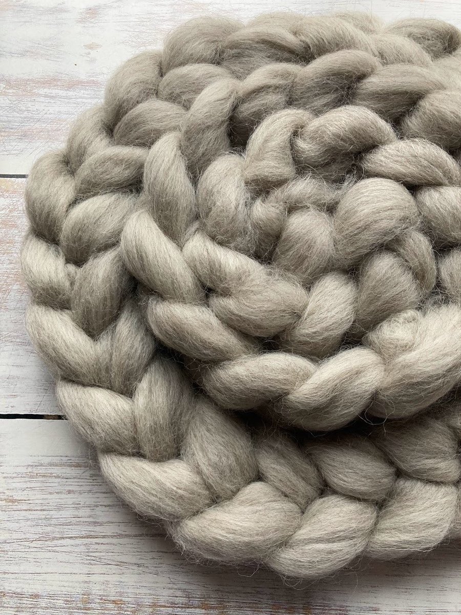 Undyed fibre 100g Gotland