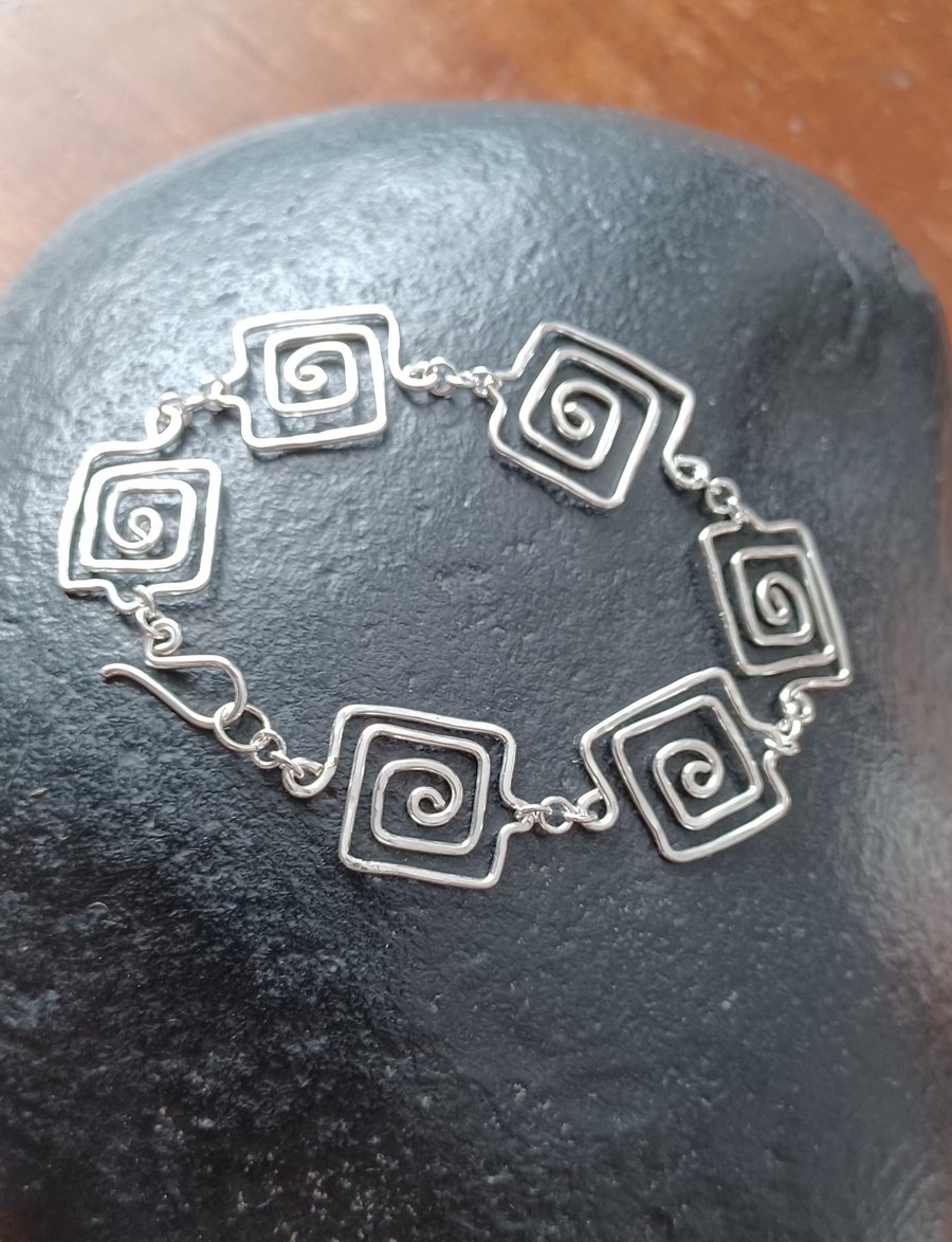 Square spiral silver bracelet