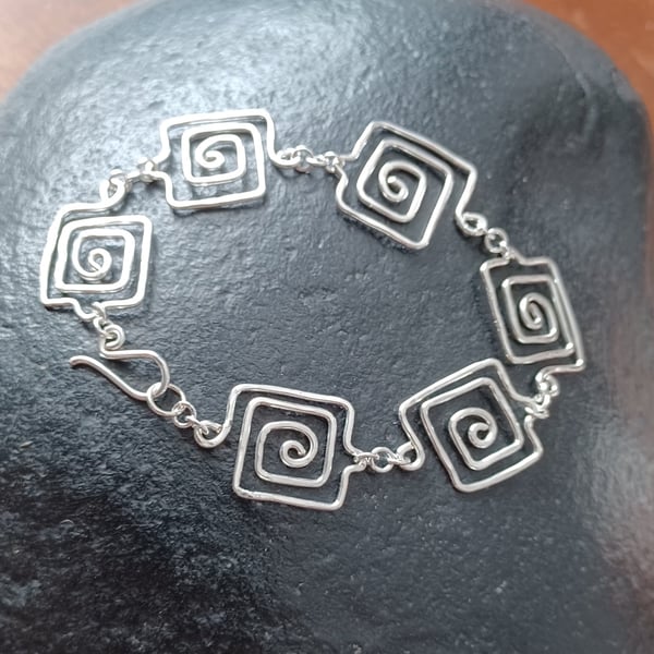 Square spiral silver bracelet