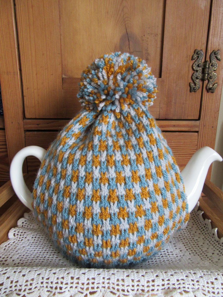 Knitted Scandi tweed tea cosie