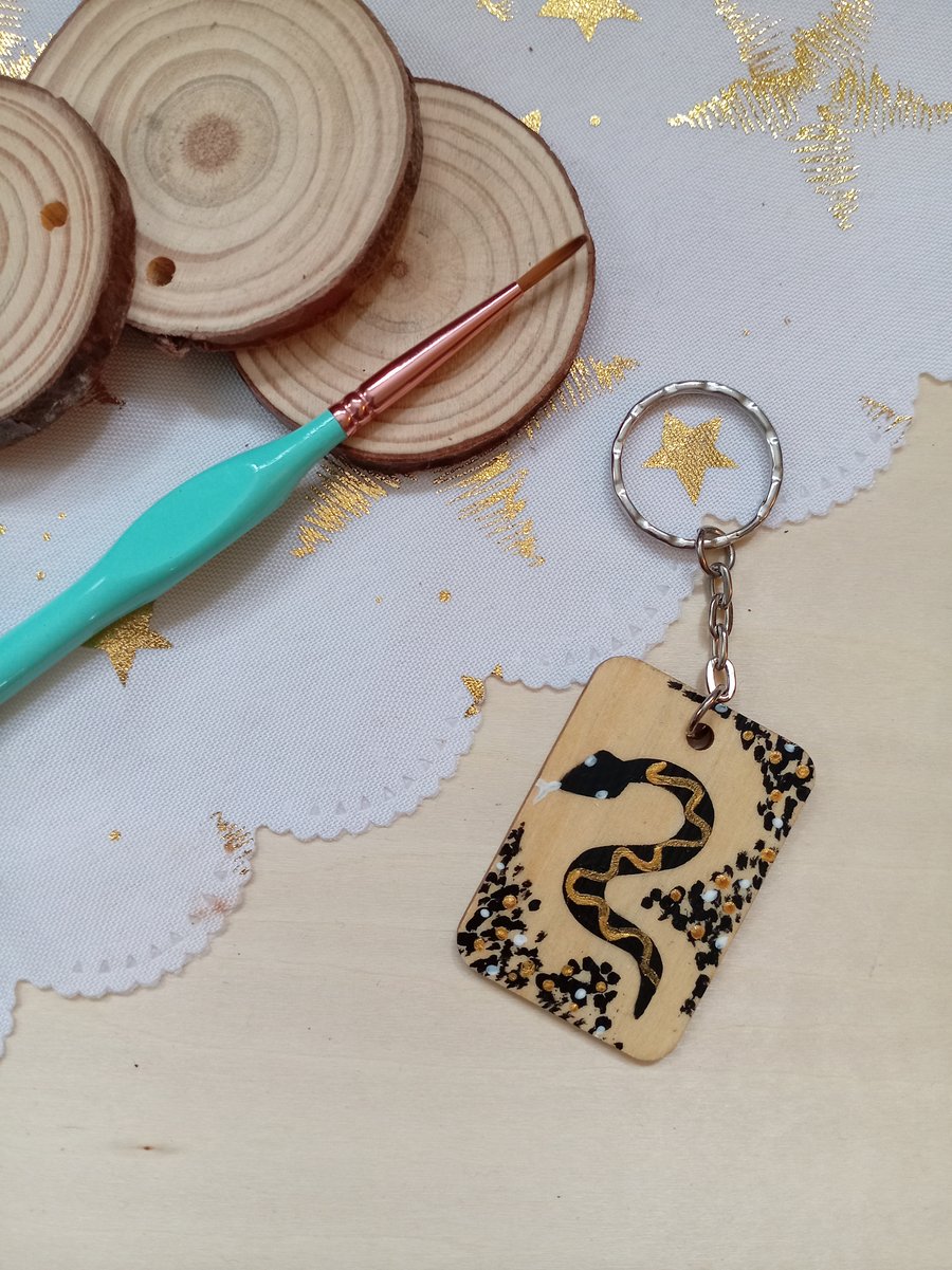 Wooden rectangular simple snake keyring 