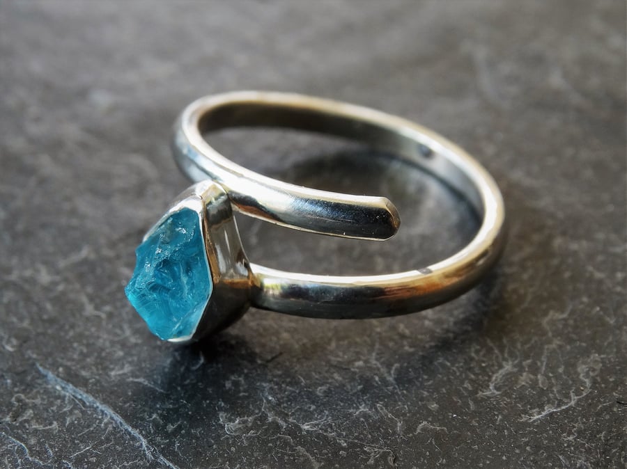 Natural rough apatite crystal isolde ring