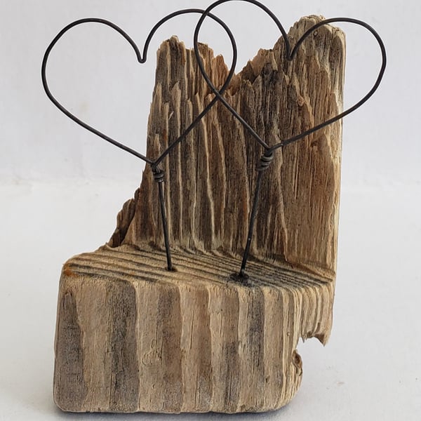 'I've got your back'  driftwood and wire hearts.