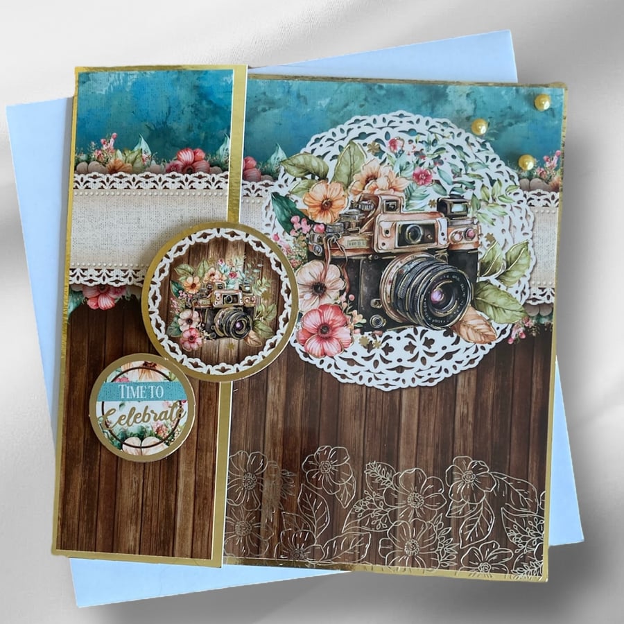 Luxury Blank Greetings Card Featuring A Vintage Camera.