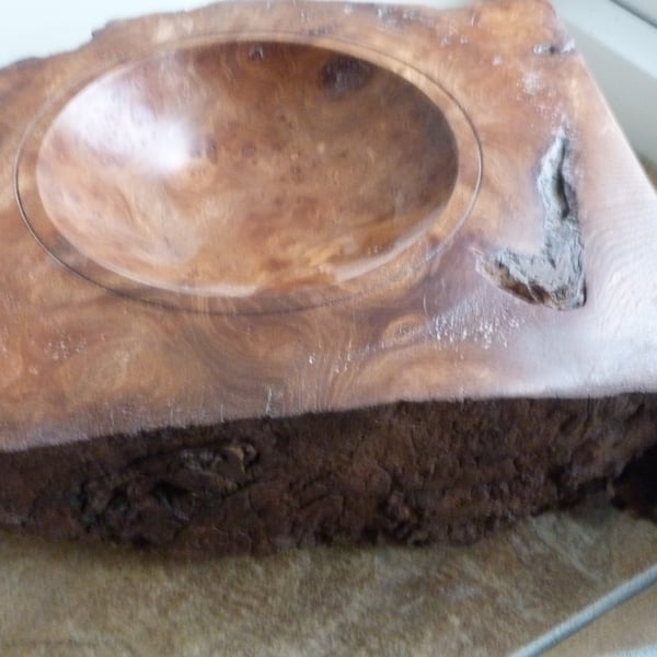 BURR ELM RUSTIC DISH