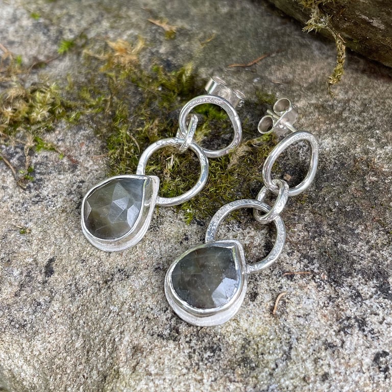 Silver and sapphire freeform link stud earrings