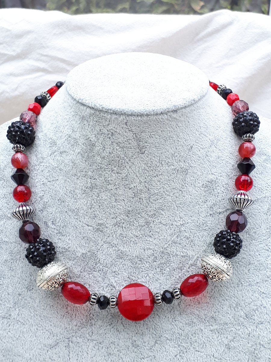 Black, red and silver chunky necklace