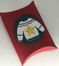 Small pillow Christmas gift box - white star jumper